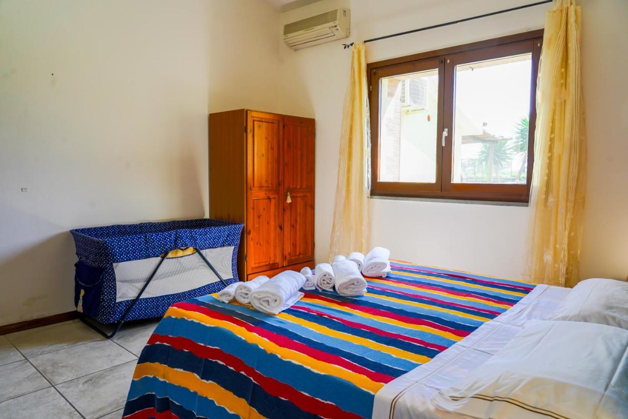 Agriturismo Il Roseto มารีนาดีกรอซเซโต ภายนอก รูปภาพ