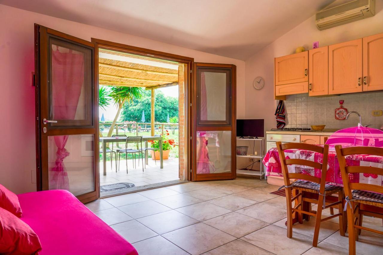 Agriturismo Il Roseto มารีนาดีกรอซเซโต ภายนอก รูปภาพ