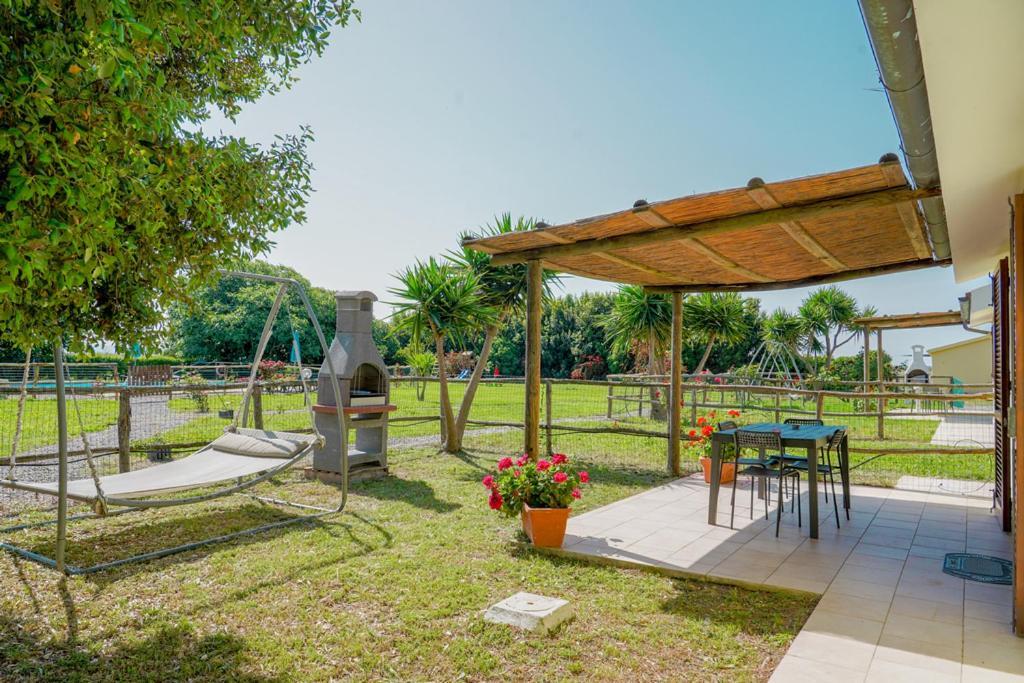 Agriturismo Il Roseto มารีนาดีกรอซเซโต ภายนอก รูปภาพ
